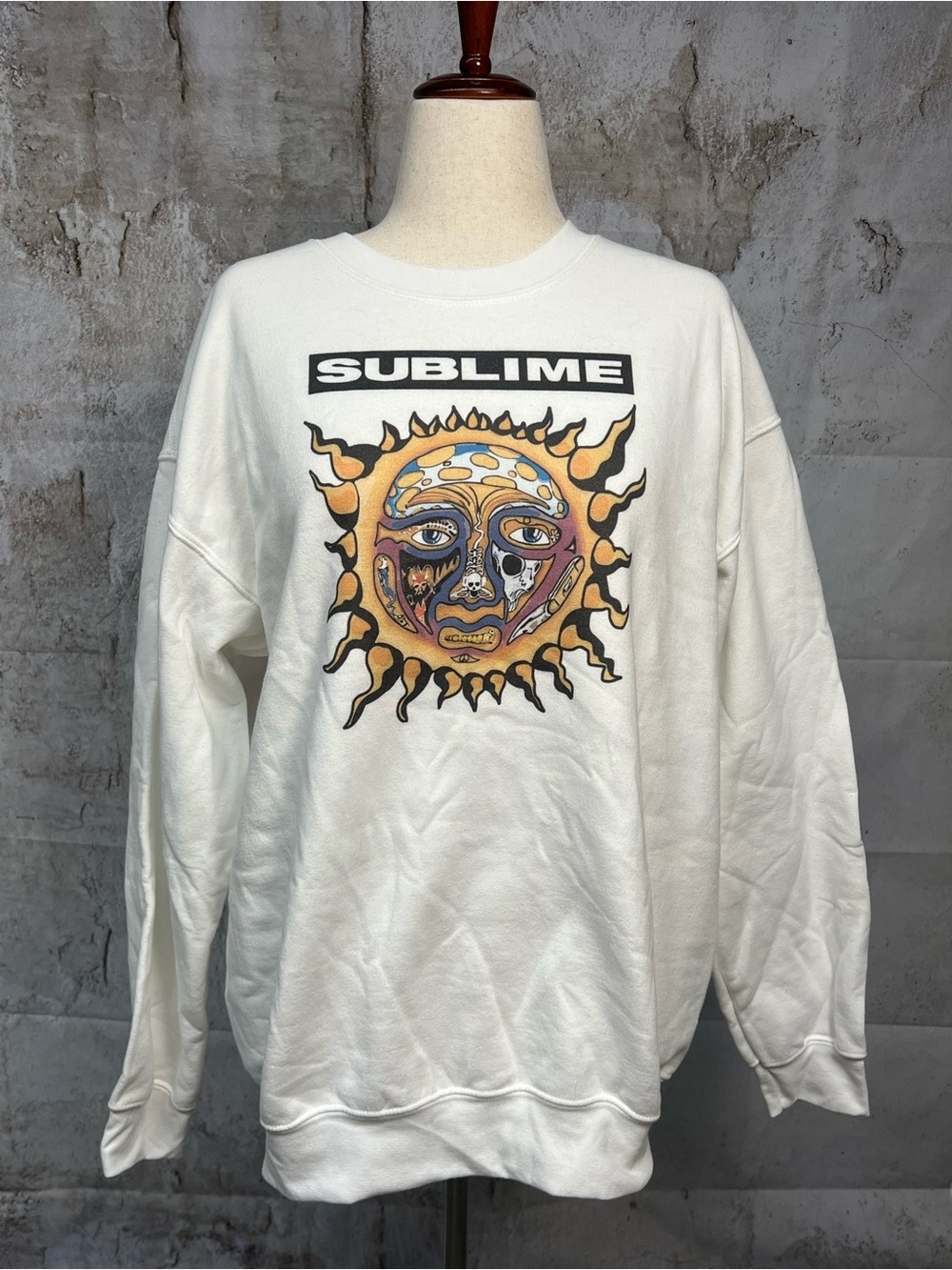Sublime 40 Oz to Freedom Sun Graphic Crewneck Sweatshirt White Size Large